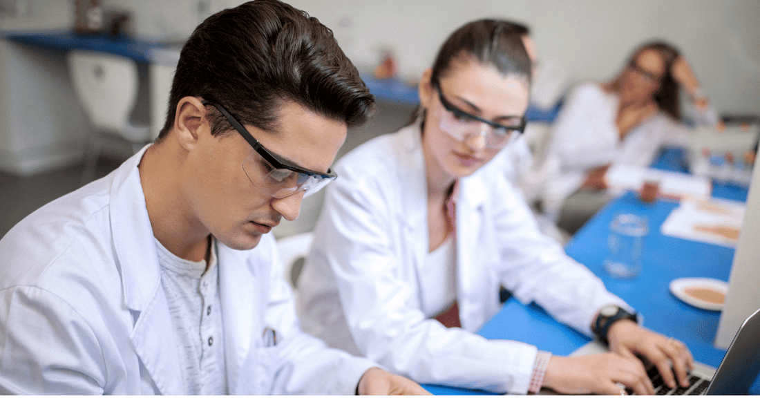 Scientists working in a lab.